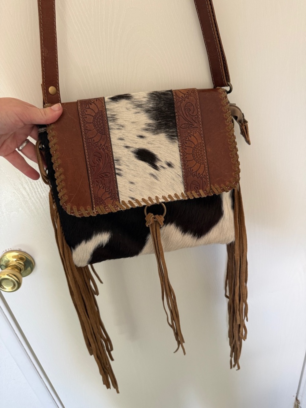 Myra Cowhide Fringe Crossbody Bag - Brown & White